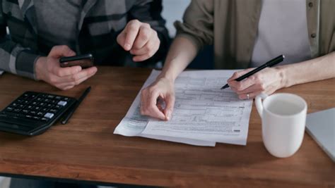 Married Couple Uses Splitwise, Sheets To ‘Divide Every Expense’; Leaves ...