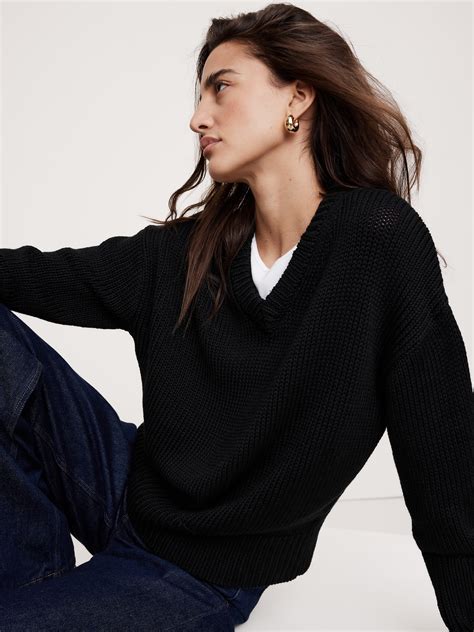 Cotton V-Neck Sweater | Banana Republic