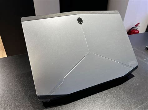 Alienware 17 Gaming Laptop 的图像结果