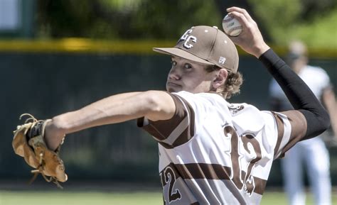 GCHS baseball falls at regionals to end season - Garden City Telegram