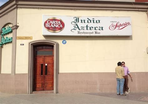 Por primera vez en 102 años mujeres entran a la cantina Indio Azteca en ...
