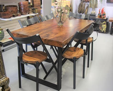 7 Affordable Acacia Wood Dining Room Tables For Every Budget
