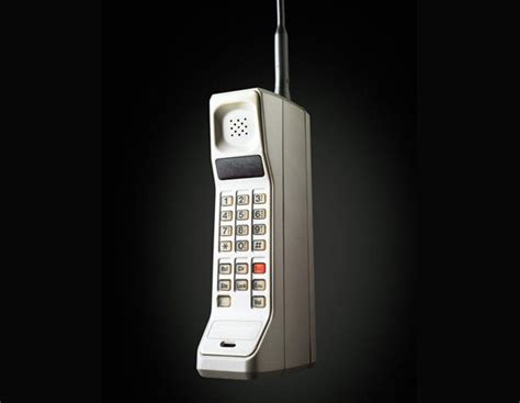 First Generation Phone 的图像结果