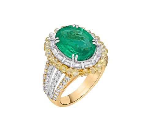 Mohar x Gemfields Emerald and Diamond Serenity Ring