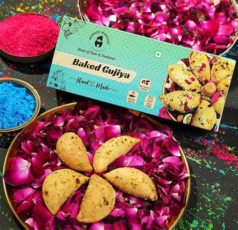 Momade Miracles Baked Gujiya | Indian Sweets Mithai box for Holi Gifts ...