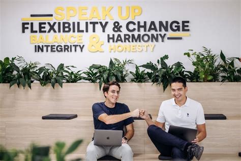 Exness Office Photos | Glassdoor