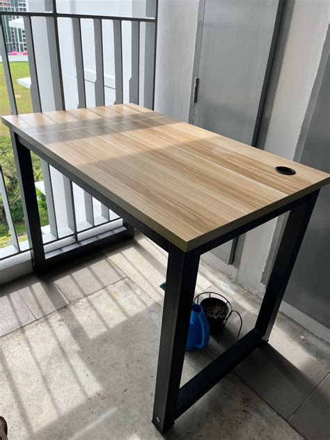 Compact Study Table 的图像结果