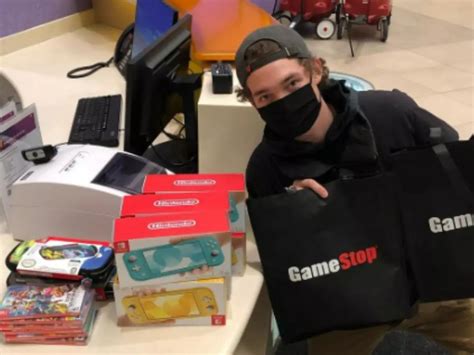Guy Sent Video Game Consoles To Children's Hospital, With GameStop ...