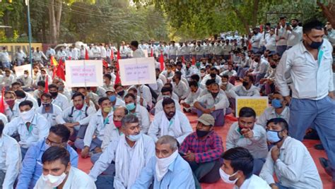 Manesar: Unions Wary of Voluntary Retirement for Permanent Workers ...