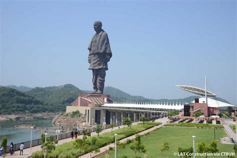 Statue of Unity Construction 的图像结果