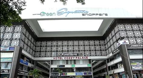 Hotel Cozzy Palace By Parker