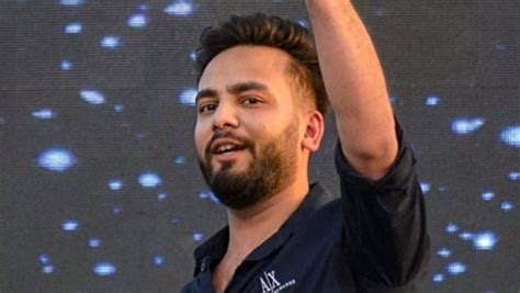 Elvish Yadav News Updates: Gurugram Police files FIR against Elvish ...