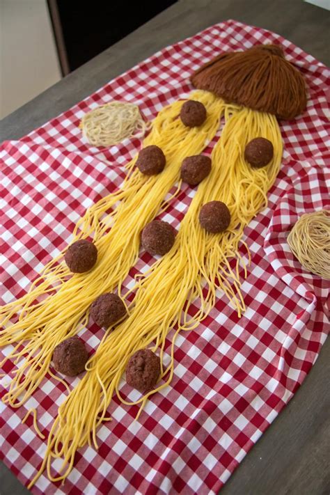 16+ Hilarious Homemade Halloween Costume Ideas - Casolia