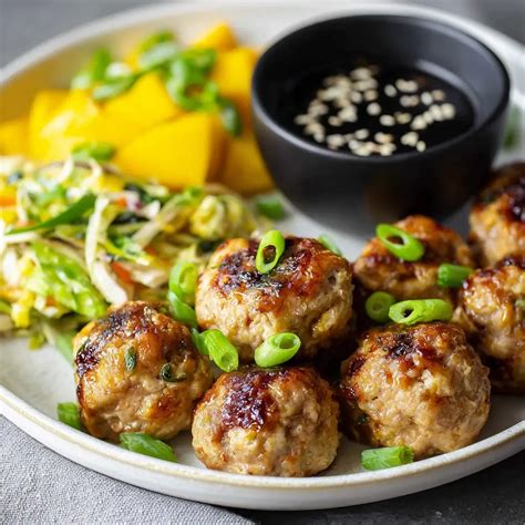 Thai Baked Turkey Meatballs – Sweet, Spicy & Oven-Baked 2025