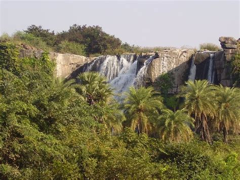 ETTIPOTALA WATER FALLS (Nagarjuna Sagar, Andhra Pradesh) - Hotel ...
