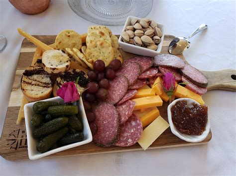 PERIWINKLES AT BEACH STREET INN, St. Martins - Restaurant Reviews ...