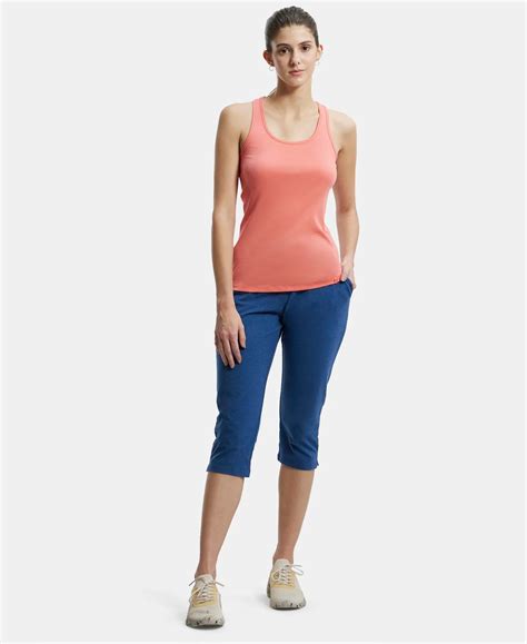 Buy Super Combed Cotton Elastane Slim Fit Capri with Side Pockets ...