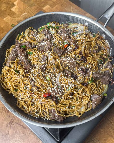 Black Pepper Beef Chow Mein You Can Make at Home