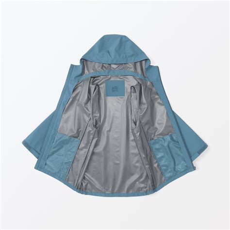 Water repellent hooded jacket