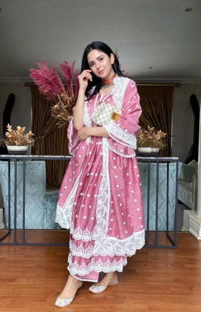 Buy Shoes Online | Handmade Shoes Online Shop | Handcrafted Jutti ...