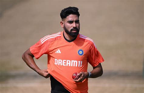 "Why not play an extra pure batter?" - Parthiv Patel on Mohammed Siraj ...
