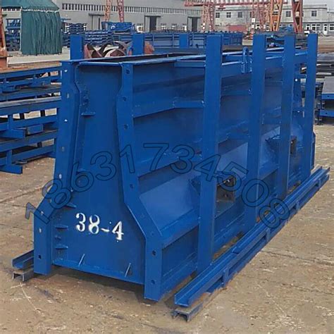 武汉桥梁模板生产厂家施工时需注意的一些安全措施 - 武汉汉江金属钢模有限责任公司