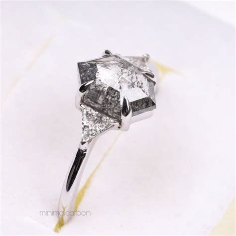Hexagon Salt and Pepper Diamond 3 Stone Ring – Minimal Carbon