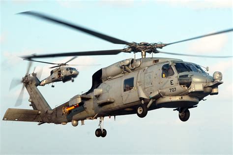 File:SH-60B Seahawk.jpg - Wikimedia Commons