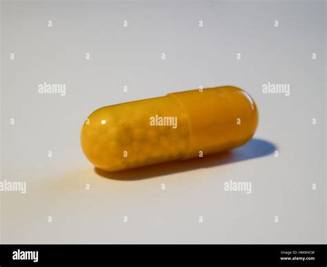Small Yellow Oval Pill