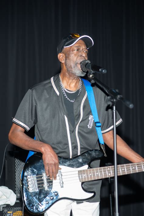 Carl E. Ponds Funeral Home | Rockford IL