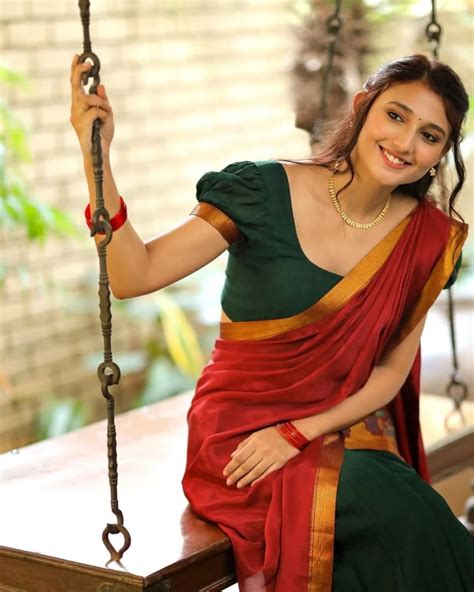 Ritika Nayak Age, Family, Husband, Movies, Biography - BREEZEMASTI