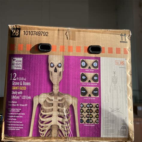 DALLAS LOCATION - Home Accents Holiday 12 ft. Grave & Bones Giant-Sized ...