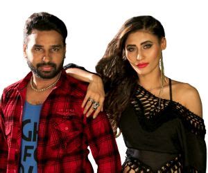 Yaar Antha Karuppu Aadu Movie Cast, Review, Wallpapers & Trailer