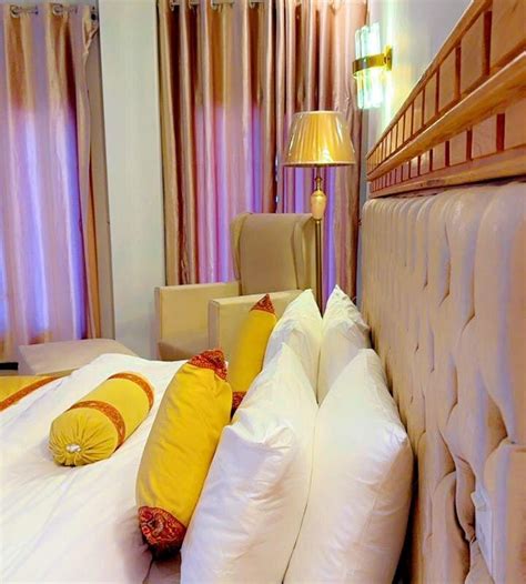 ROYAL ELITE HOTEL KALAM BY KHAN FAMILIA TRAVELS - Apartment Reviews ...