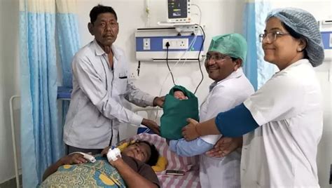 After 54 Years Of Marriage, An Elderly Couple In Alwar Welcomes Their ...