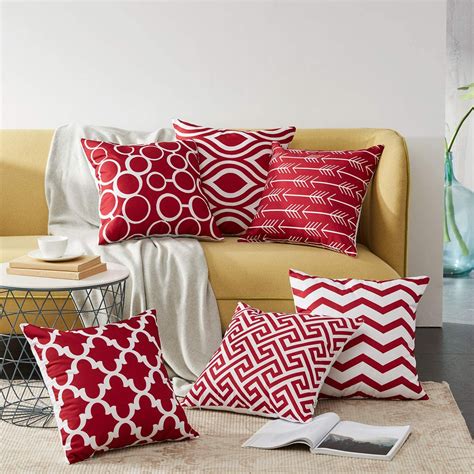 Cushion Cover set - Wine colour - Contemporary – Modern Homes