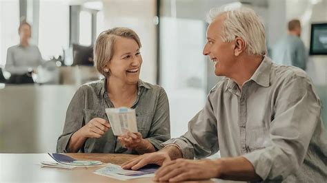 Which Bank Offers The Best FD Returns For Senior Citizens? Compare 1 ...