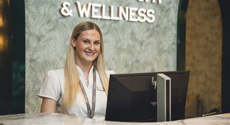 Careers at Fairmont Windsor Park | Fairmont Windsor Park Hotel