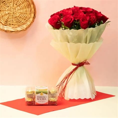 Order 20 Red Roses With Ferrero Rocher online | Get same day delivery ...