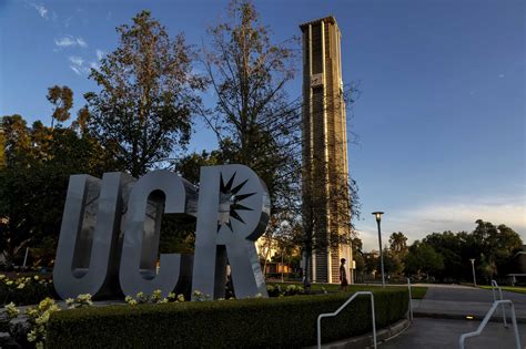 UC Riverside acceptance rate: Who gets in and who enrolls?