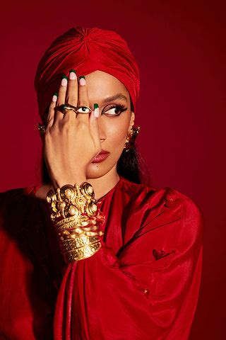 Trending looks of 2022 to try this Festive Season – LoveChild