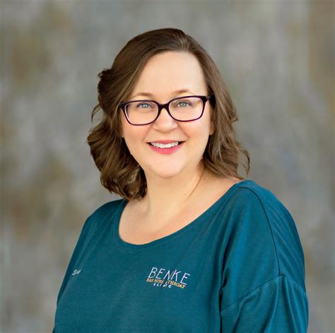 What to Know About Throat/Ear Pain on One Side | Benke Ear, Nose & Throat Clinic | Blog