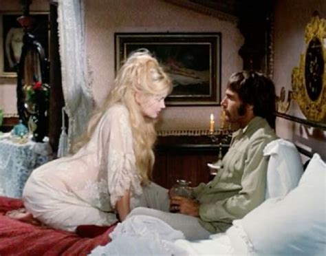 Pin by Escabiosa on Pins creados por ti | Cute couples, Film stills, Poses