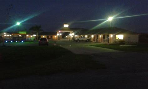 RIVIERA INN & SUITES - Hotel Reviews, Photos, Rate Comparison - Tripadvisor