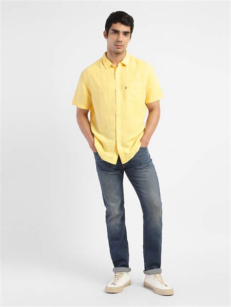 Men's Solid Spread Collar Shirt – Levis India Store