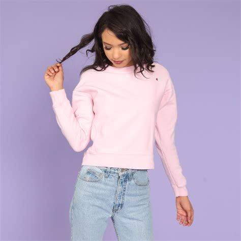 Champion Women's Pink Sweatshirt | Depop