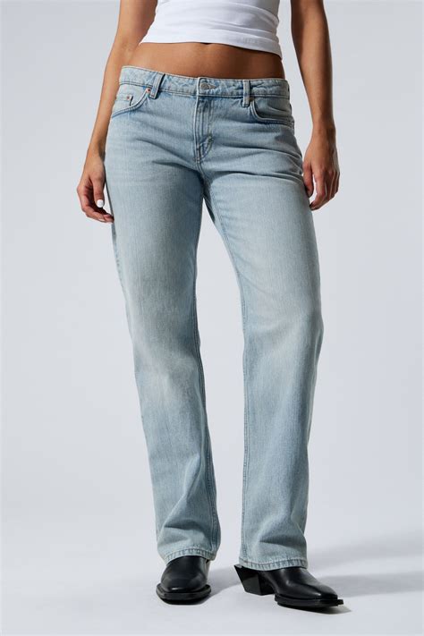 arrow low waist regular straight leg jeans - Aeon Blue - Ljusblå ...