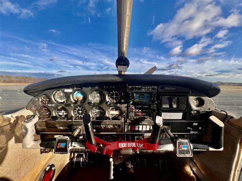 N9871K – Beverly Flight Center