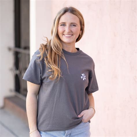 Messy Hair T-Shirts | Short Sleeve Cotton T-Shirt – Itsa Girl Thing