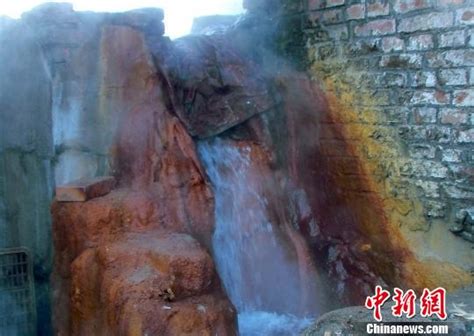 河北一“神奇温泉”自喷30余年 泉水能养热带鱼-搜狐新闻